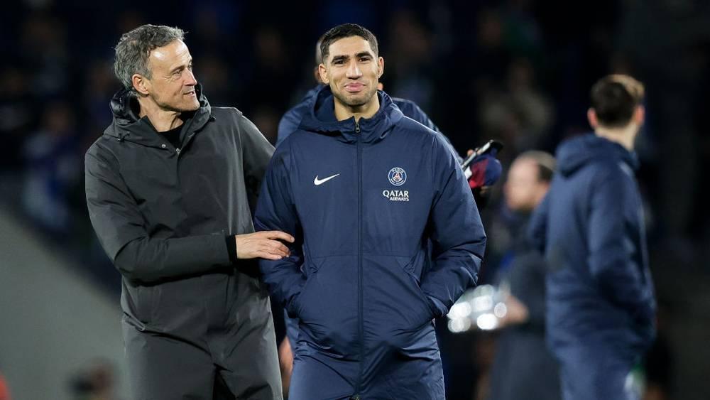 حكيمي مُثنياً على إنريكي: "لقد منحني مزيداً من الثقة وأصبحت لاعبا أفضل تحت قيادته"