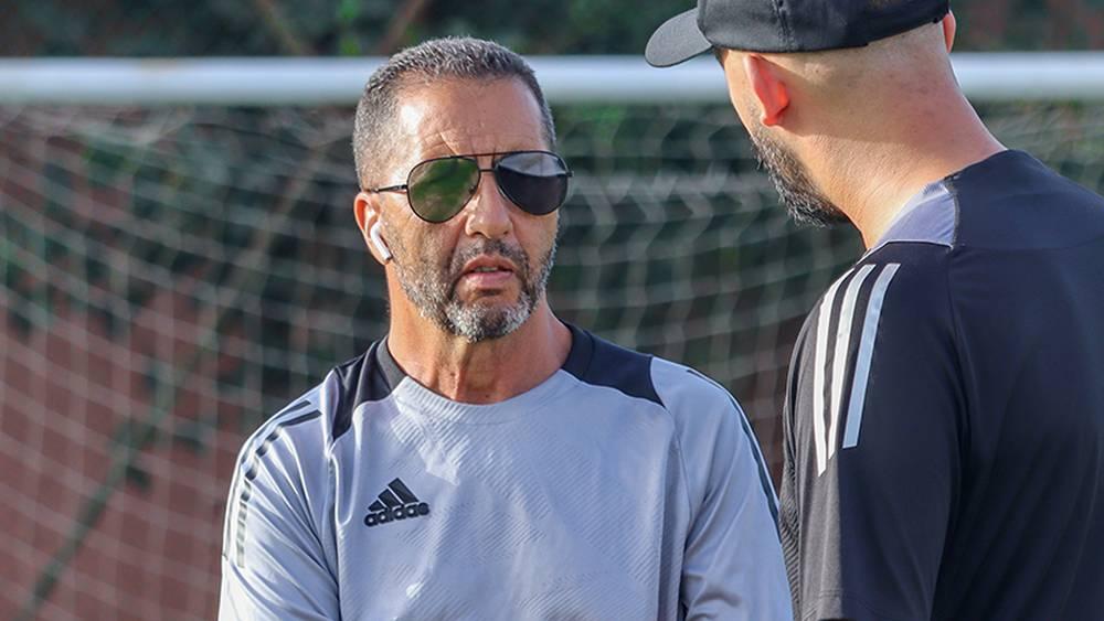 بنعبيشة لـ"البطولة": "استدعاء حركاس وشهاب للمنتخب يؤكد أن الركراكي يعطي أهمية للاعبين الذين يجتهدون"