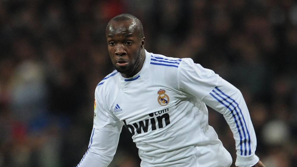 بعد "صراع" طويل مع "الفيفا".. القضاء ينصف اللاعب السابق لاسانا ديارا بقرار قد يحدث "ثورة" في سوق الانتقالات!