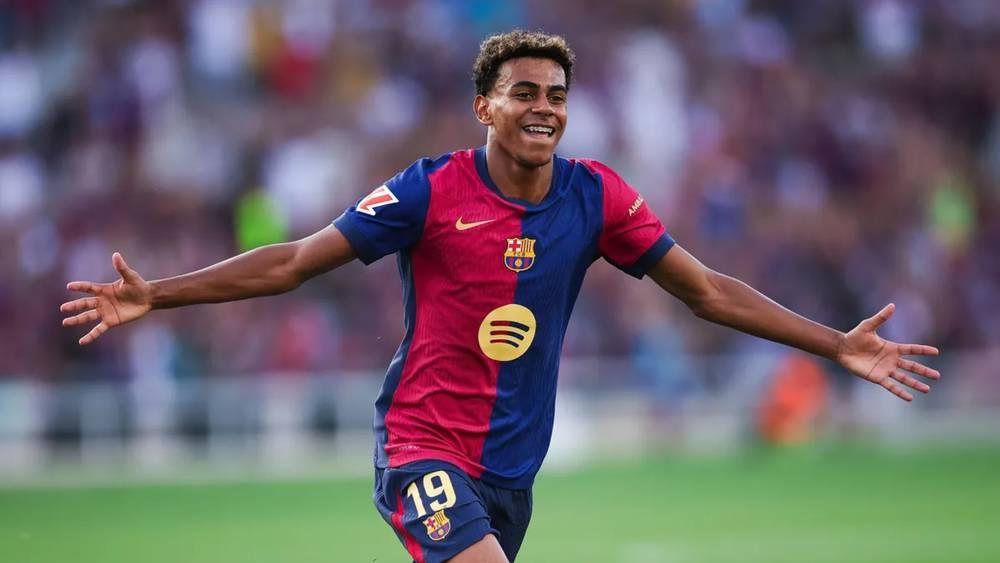 لامين يامال يتفوق على مبابي ويتوج بجائرة أفضل لاعب لشهر شتنبر الماضي