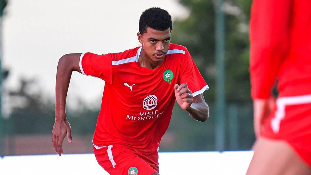 آيت بودلال عن استدعائه للمنتخب: "عْيْطْ عْلِيَا الركراكي وقالْ لِياَ بْغِيتْ نْخْليهَا لِيكْ كَادُو"