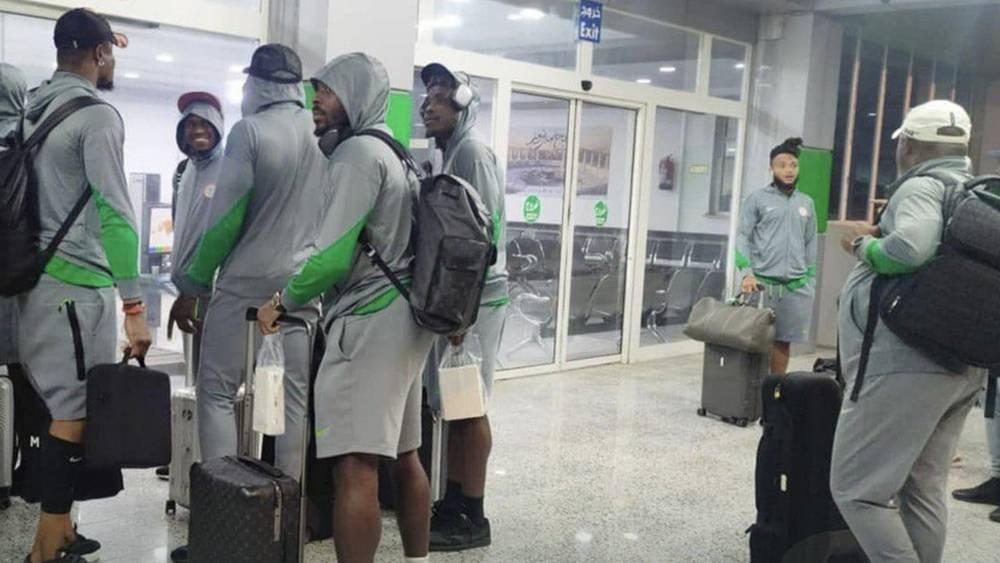بعثة منتخب نيجيريا تغادر ليبيا بعد أزيد من 17 ساعة من تواجدها في المطار