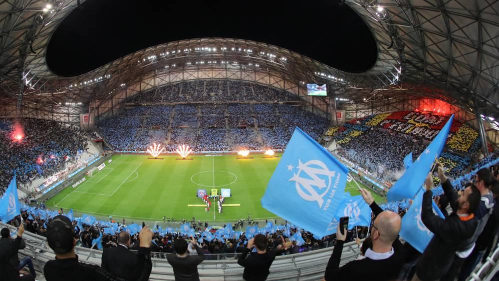 وزير الداخلية الفرنسي يعلن منع تنقل جماهير باريس سان جيرمان لحضور "الكلاسيكو" ضد مارسيليا