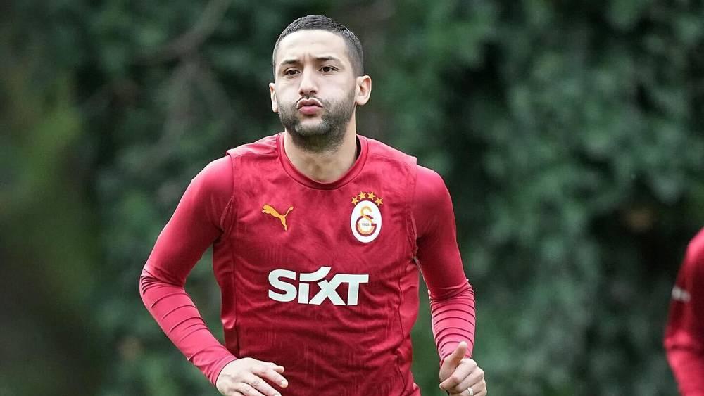 زياش يبحث عن وجهة جديدة خلال الميركاتو الشتوي ووكيل أعماله يُفاوض أندية من الدوري الأمريكي