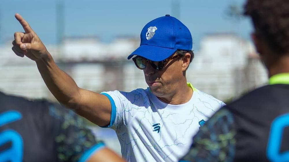 الطير: "أحتاج لـ4 لاعبين فقط في الميركاتو.. التكناوتي تدرب معنا لـ3 حصص لكنه لم يوقع بشكل رسمي"