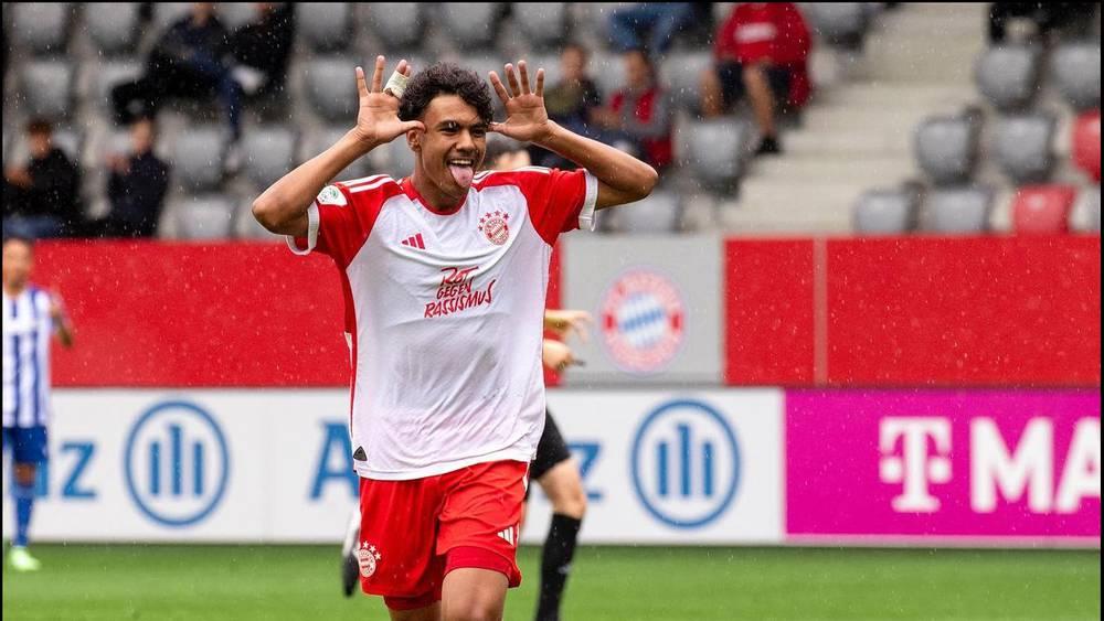 آدم أزنو حاضر في قائمة بايرن ميونخ لمواجهة برشلونة في دوري أبطال أوروبا