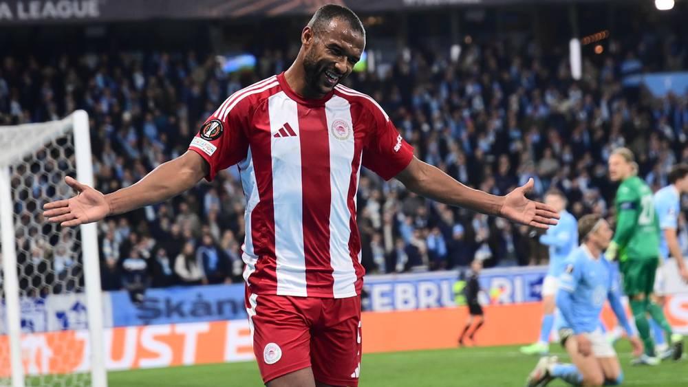 الكعبي يحرز هدفا جديدا في الدوري الأوروبي ويقود أولمبياكوس للفوز على مالمو (0-1)