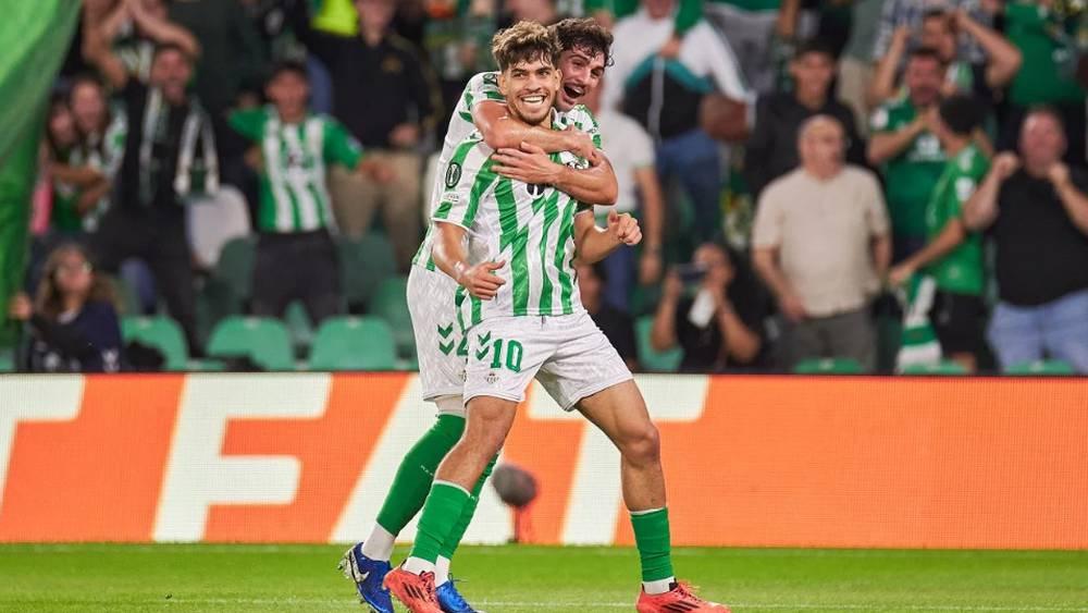 دوري المؤتمر الأوروبي/ الزلزولي يسجل هدفا في تعادل فريقه ريال بيتيس مع كوبنهاغن (1-1)