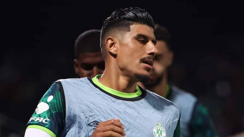 خفيفي والزنيتي أبرز غيابات الرجاء أمام المغرب الفاسي