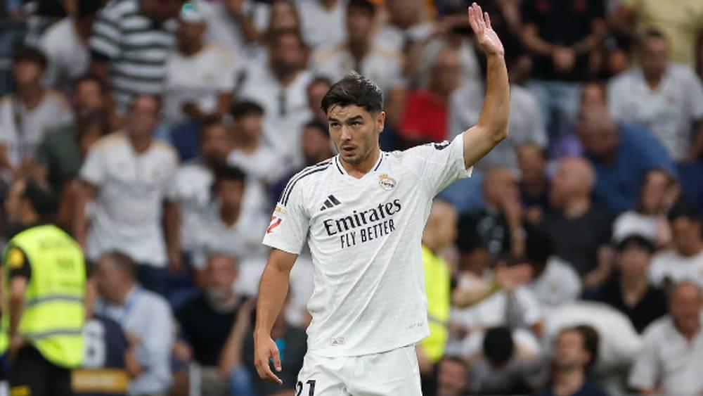 دياز يعود إلى قائمة ريال مدريد في مواجهة برشلونة غدا السبت