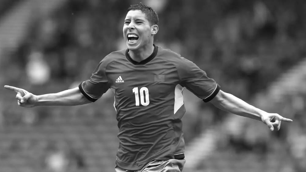 "الكاف" يقدم تعازيه في وفاة الدولي المغربي السابق عبد العزيز برادة