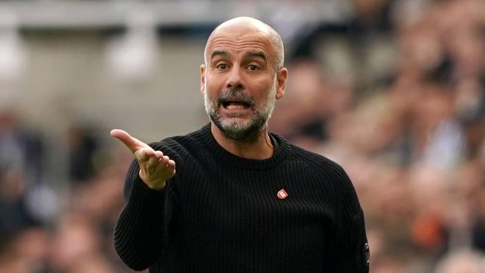 غوارديولا: "نحن في ورطة والآن لدينا 13 لاعبا فقط!"