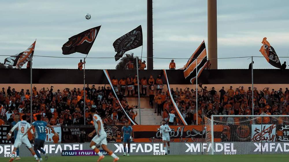 نهضة بركان يطرح تذاكر مباراته أمام المغرب التطواني ويحدد أثمنتها في 30 و40 درهما