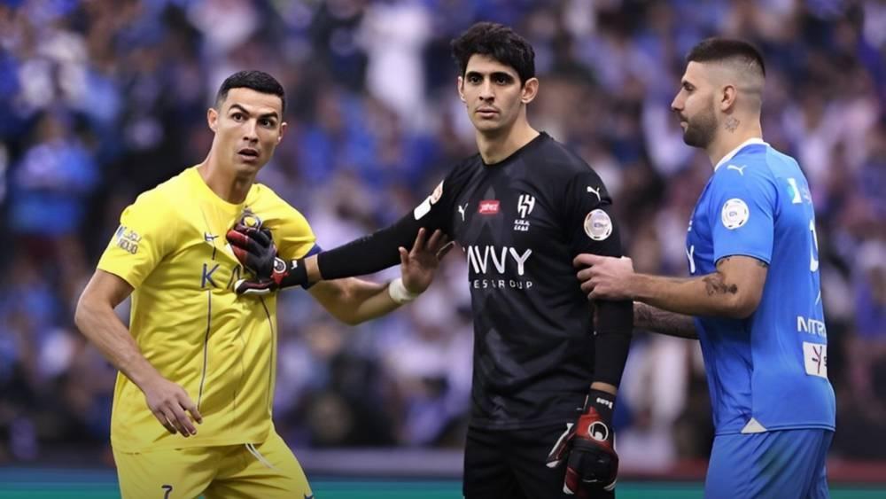 ياسين بونو أساسي مع الهلال في "مباراة القمة" ورونالدو يقود هجوم النصر