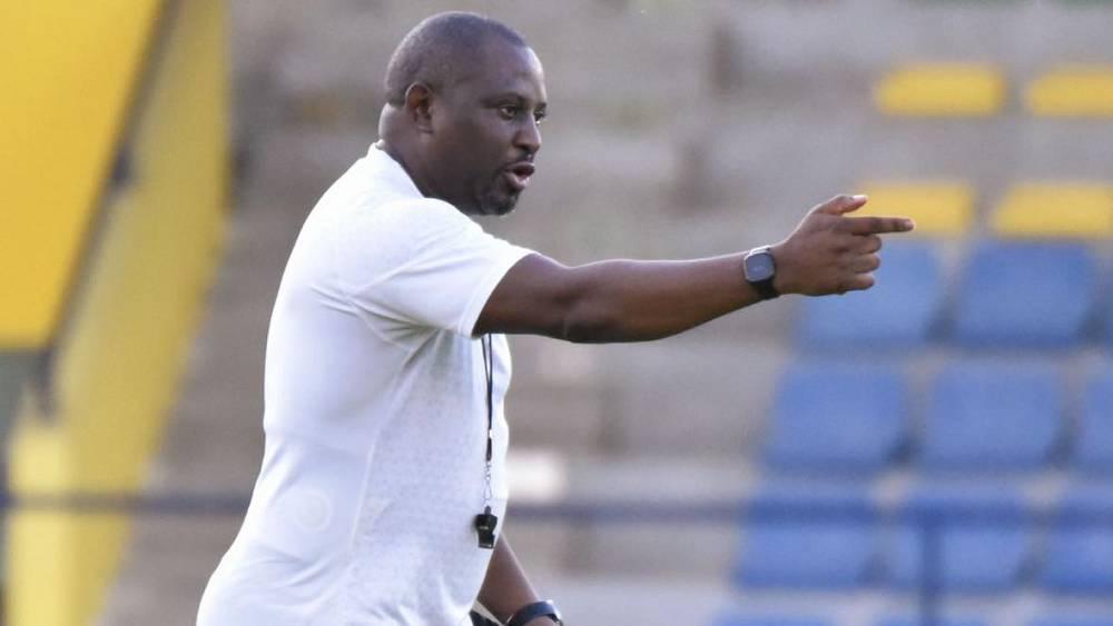 مدرب الغابون قبل مواجهة المغرب: "نبدأ شهر نونبر بطموح لمواجهة كل تحد يأتي أمامنا ونعمل بجهد لتحقيق أهدافنا"