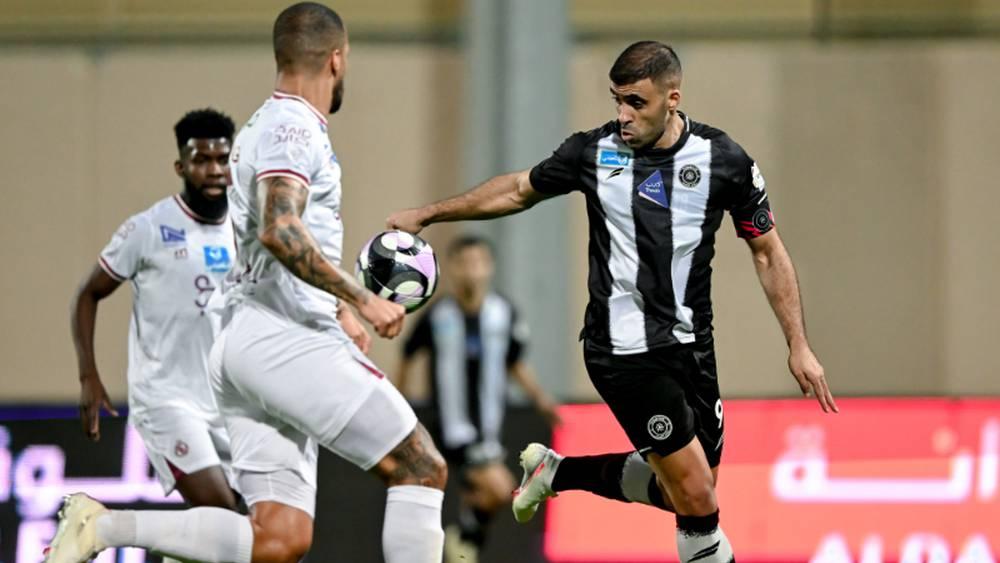 بعد ثنائيته في شباك الخلود.. حمد الله يقترب من لقب الهداف التاريخي للدوري السعودي