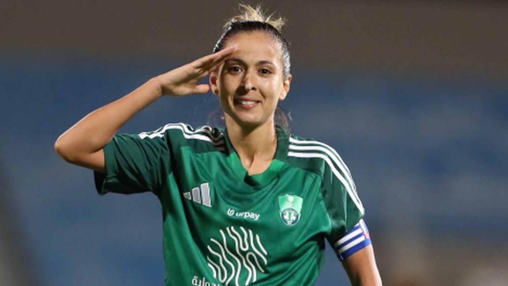 الجرايدي تحرز جائزة أفضل لاعبة في الدوري السعودي للسيدات لشهر أكتوبر الماضي