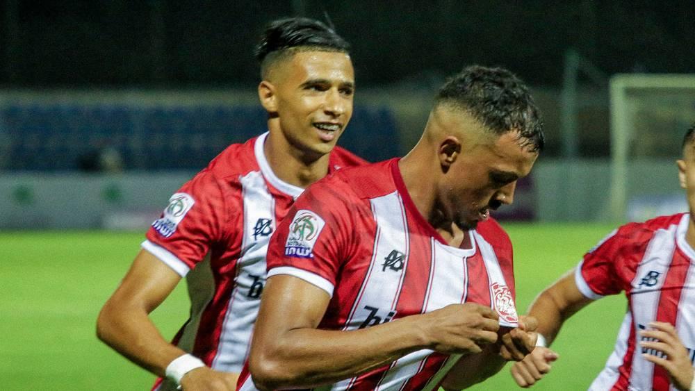 البطولة الاحترافية/ النادي المكناسي يتغلب على الدفاع الحسني الجديدي (3-0) ويحقق فوزه الثالث هذا الموسم