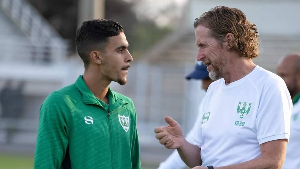 رسميا/ النادي القنيطري يقيل مدربه البلجيكي باتريك دوويلد