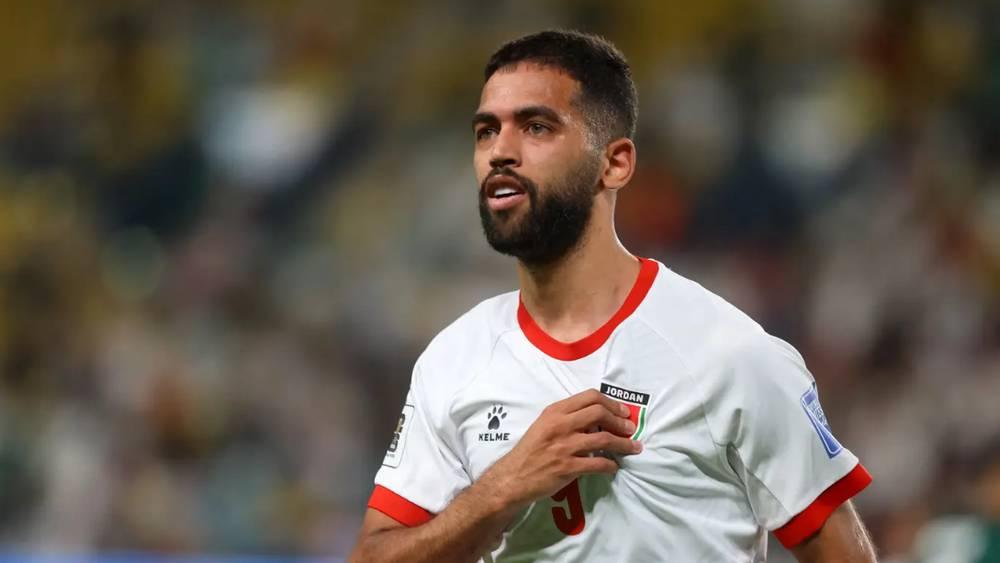 علي علوان (لاعب الأردن): "نحترم أسلوب المدرب جمال السلامي والجميع يشعر بالراحة معه داخل المنتخب"