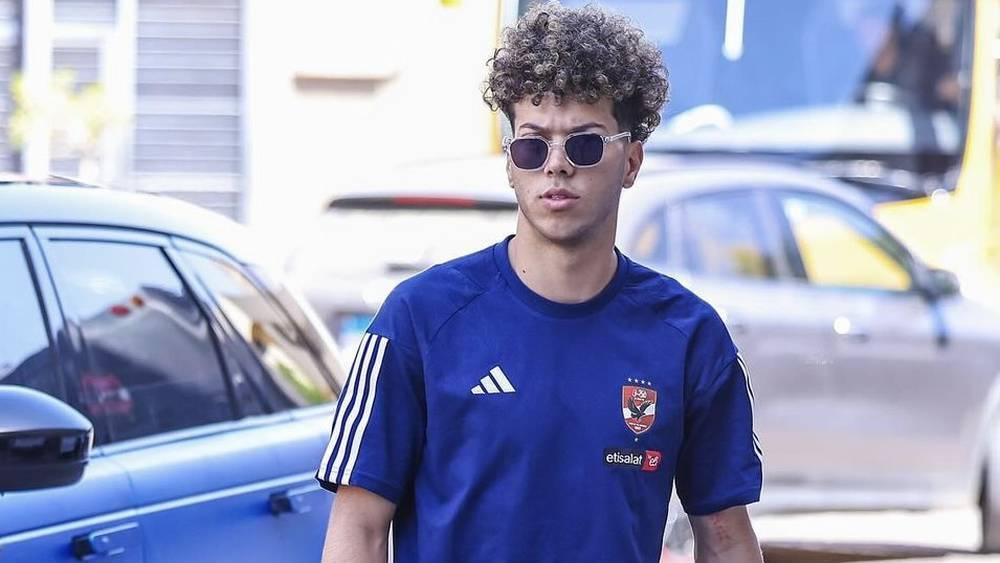 إلغاء براءة لاعب الأهلي المصري إمام عاشور والحكم عليه غيابياً بالحبس لـ6 أشهر بتهمة الاعتداء على فرد أمن