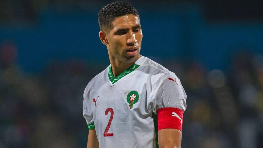 حكيمي يغادر معسكر المنتخب المغربي ويلتحق بباريس سان جيرمان بعد اتفاق ودي بين الجامعة والنادي الفرنسي