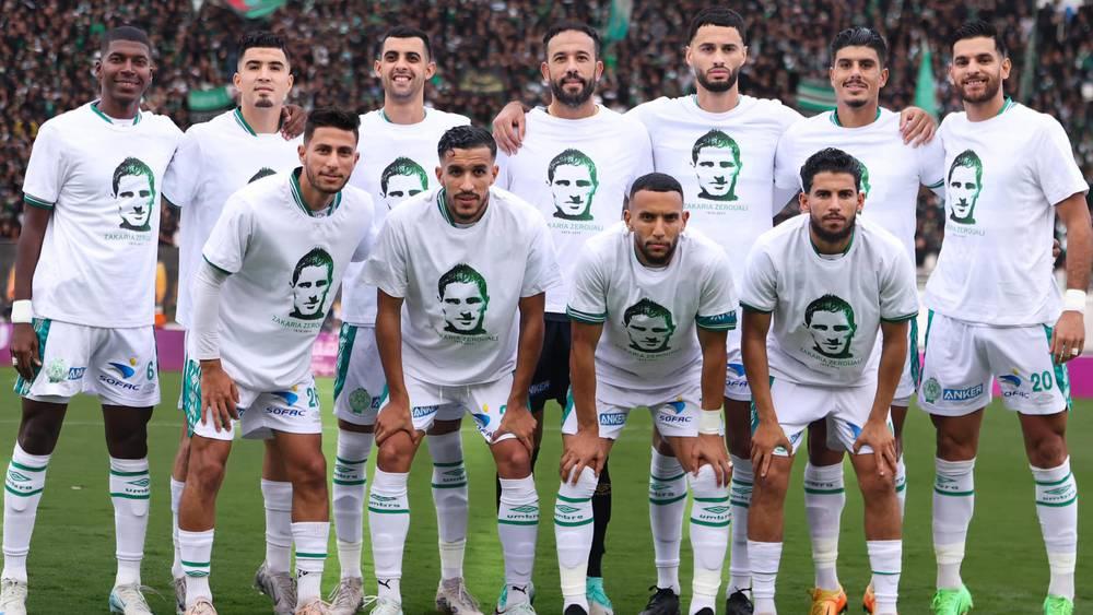 التشكيلة الرسمية للرجاء في الديربي.. خفيفي وبنعمر في الدفاع وبوزوق والنفاتي والزرهوني يقودون الخط الأمامي