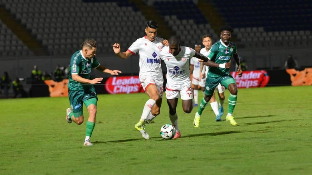 منتوج كروي غير متطابق مع قيمة الحدث وأجواء "باردة" لغياب الجماهير.. "الدّيربي" يُقدّم إحدى أسوأ نُسخه