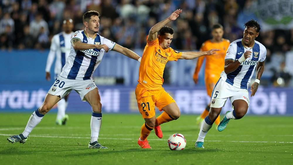 "الليغا"/ ريال مدريد يعزز وصافته بعد انتصاره على ليغانيس (0-3) بحضور الحدادي كأساسي ودياز كبديل