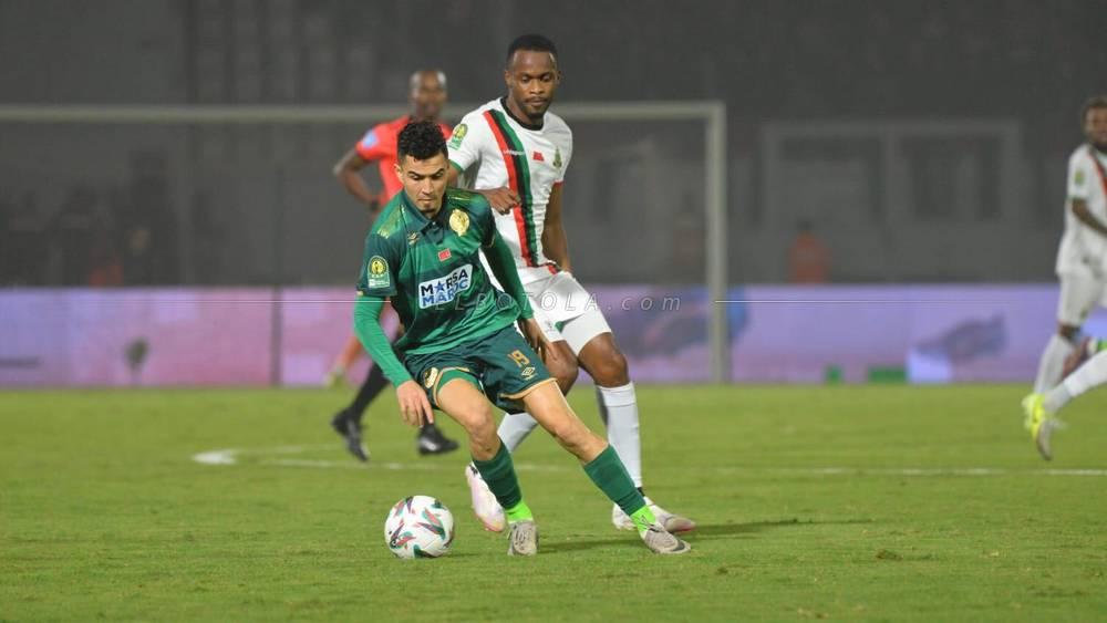 زريدة يغادر المستشفى بعد استقرار حالته إثر تعرضه للإصابة في مباراة الرجاء والجيش الملكي بدوري أبطال أفريقيا