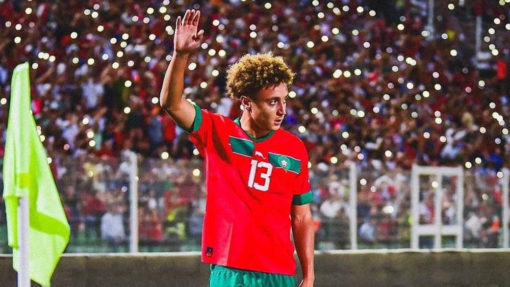 بن صغير: "تمثيل المنتخب المغربي كان خيارا سهلا بالنسبة لي وفي كل مرّة أحمل فيها القميص الوطني أُفكِّر في والدي"