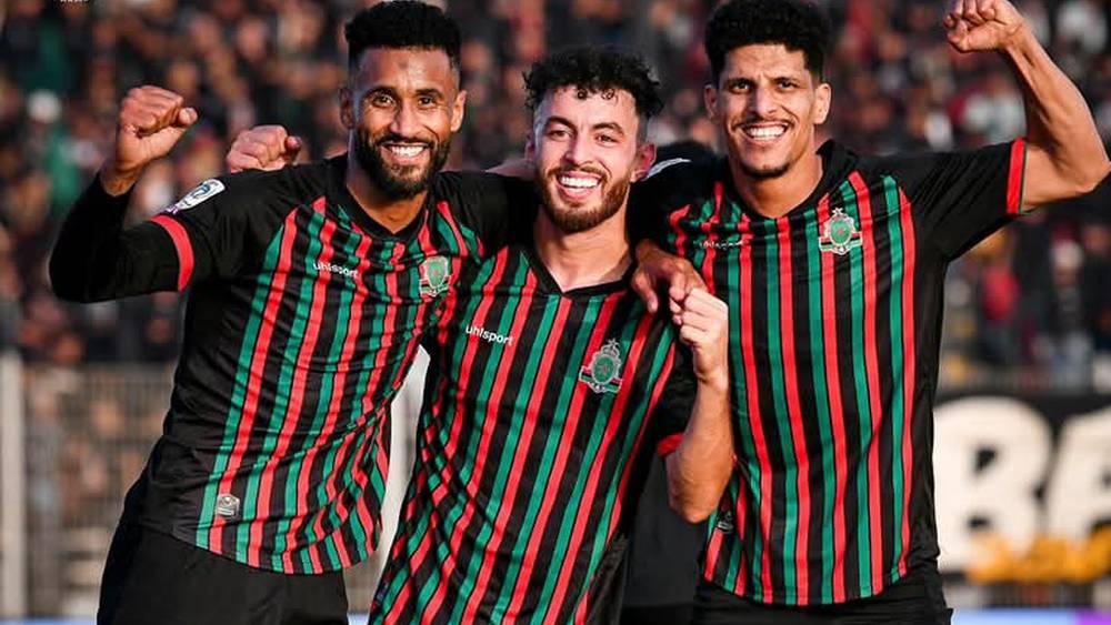 "الكاف" يرفض طلب الجيش الملكي باستقبال ماميلودي سان داونز في الملعب "الشرفي" بمكناس