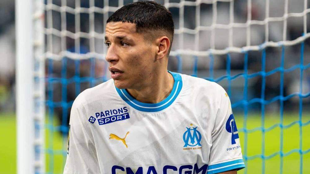 أولمبيك مارسيليا يدرس إعارة أو بيع حارث لعدم اقتناع مدرب الفريق بأداء اللاعب