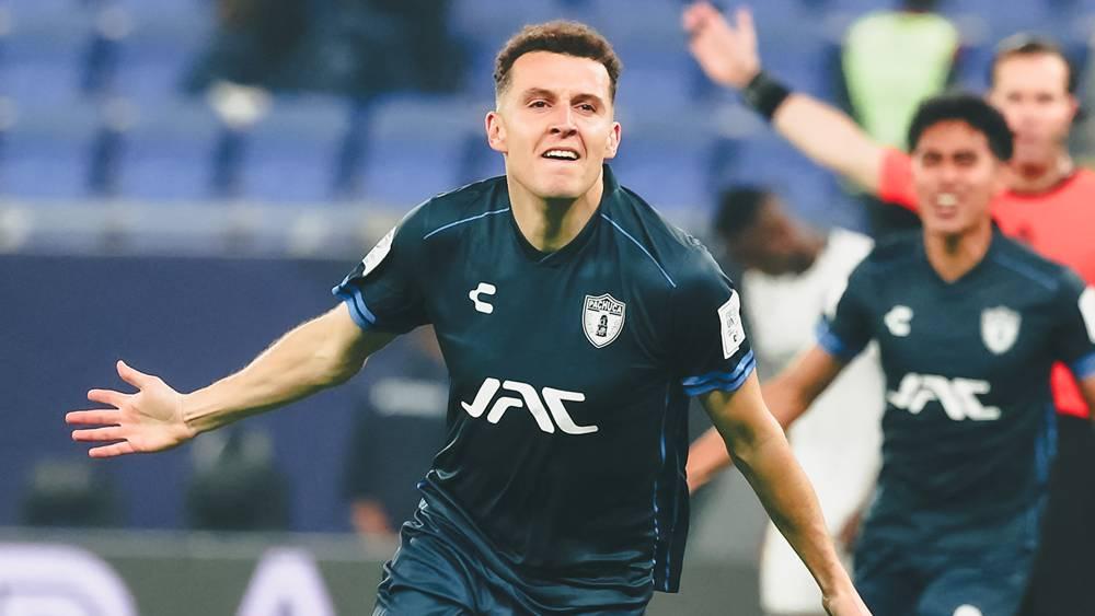 كأس القارات للأندية/ الإدريسي يحرز هدفا "عالميا" ويقود باتشوكا لتجاوز بوتافوغو (3-0) وضرب موعد مع الأهلي في نصف النهائي