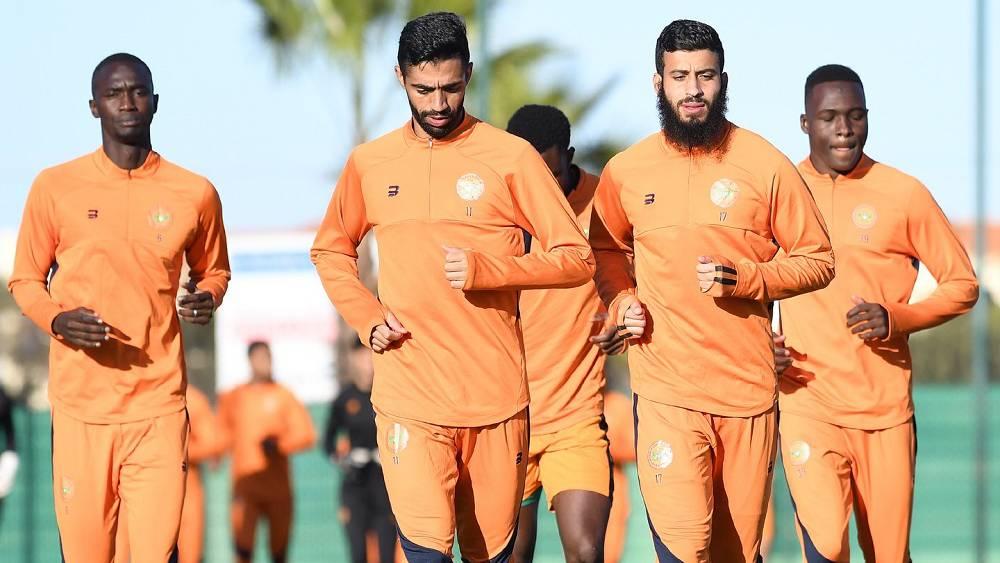 باستثناء سانتوس "المصاب".. نهضة بركان يستعد لمواجهة الملعب المالي بصفوف مكتملة