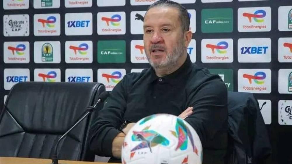 معلول (مدرب اتحاد الجزائر): "'الكاف' لم يحترم لغتنا في السنغال.. فُرض علي التحدث بالفرنسية والآن أخذت عهداً بألا أتحدث سوى العربية في كل المؤتمرات"