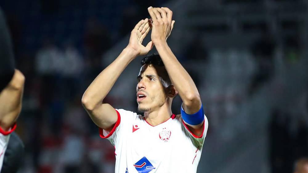 موكوينا يفاضل بين مرموق والديراني لتعويض غياب حركاس في "الكلاسيكو" أمام الجيش