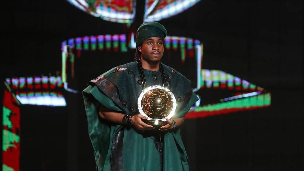 لوكمان: "لم أتوقع الفوز بالكرة الذهبية الأفريقية لقوة المُنافسين وردة فعل الحاضرين في الحفل ناتجة عن بعض المشاعر"