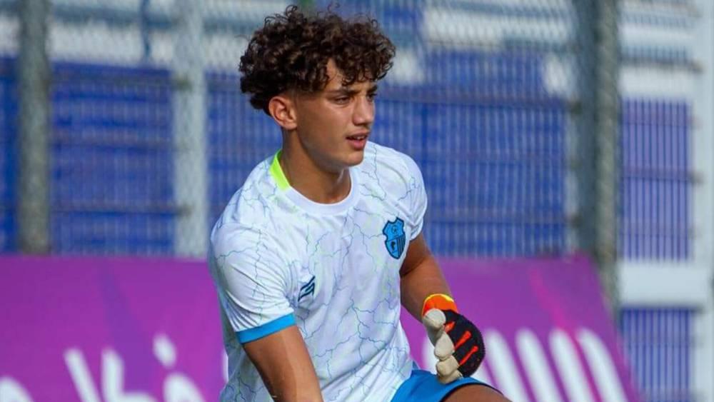 اتحاد طنجة يعلن توقيع عقد احترافي مع الحارس ريان أزواغ لثلاثة مواسم