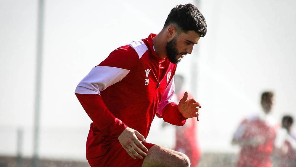 الشادلي: "فضلت اللعب مع الوداد على المال لأنه اختيار القلب.. سأقدم كل شيء للنادي ولن أسمح لأحد بالتقليل من احترامي"