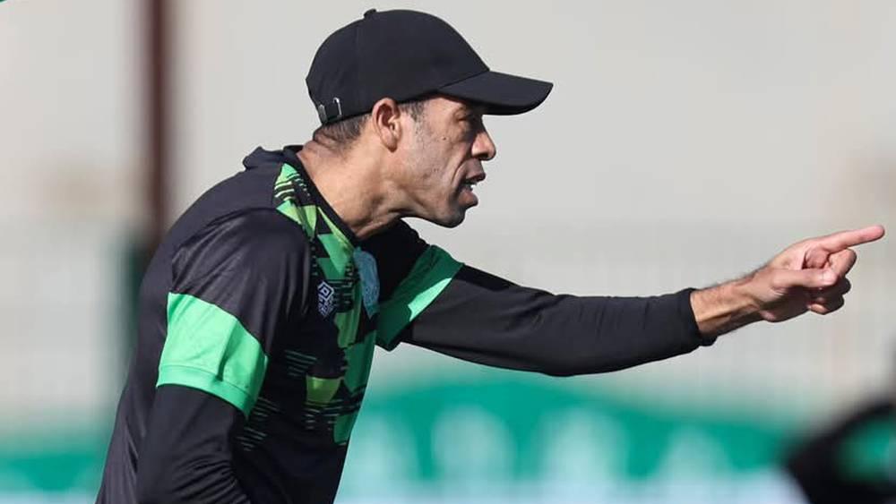 الرجاء يستأنف تداريبه استعدادًا لمواجهة الدفاع الحسني الجديدي