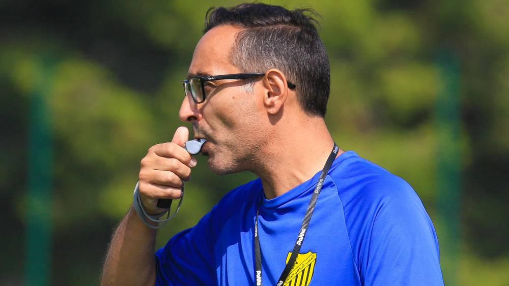 آخرهم أرينا.. مقصلة الإقالة تطيح بـ8 مدربين خلال الشطر الأول من البطولة الاحترافية