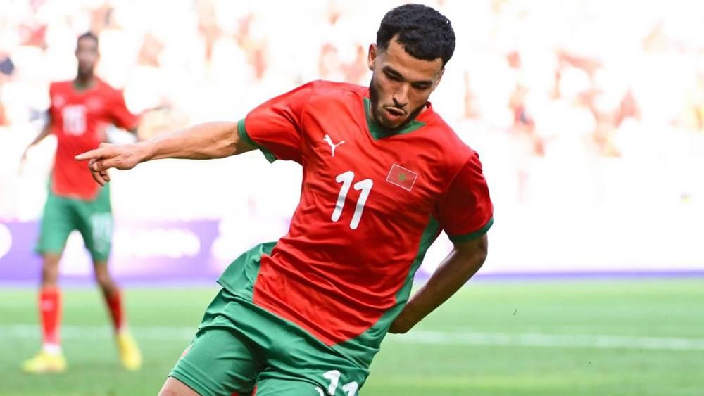 الواحدي: "اللعب لبنفيكا يظل حلما يراودني"