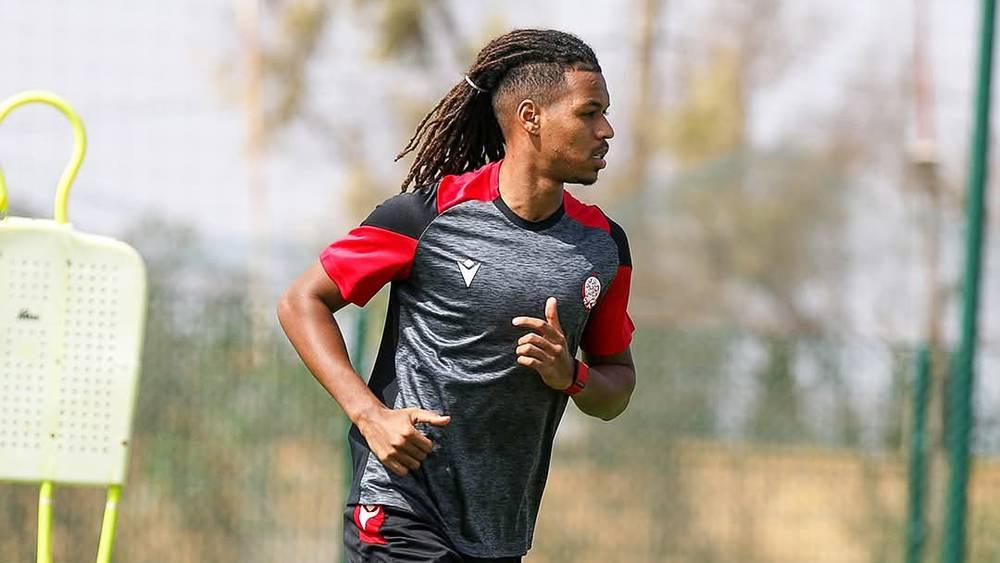 مباريك يخوض تمارين انفرادية قبل مباراة الوداد ضد المغرب التطواني