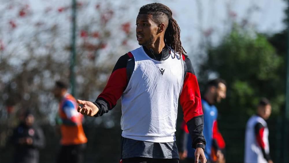 المهدي مباريك حاضر رفقة الوداد أمام المغرب التطواني بعد تعافيه من الإصابة