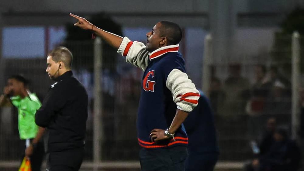 موكوينا: "كنا قلقين بعد الهزيمة أمام الماص لكننا عدنا بقوة ضد المغرب التطواني"