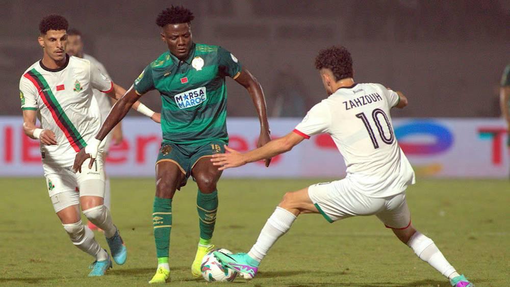 الرجاء يخصص منحة استثنائية لتحفيز اللاعبين قبل مواجهة الجيش الملكي