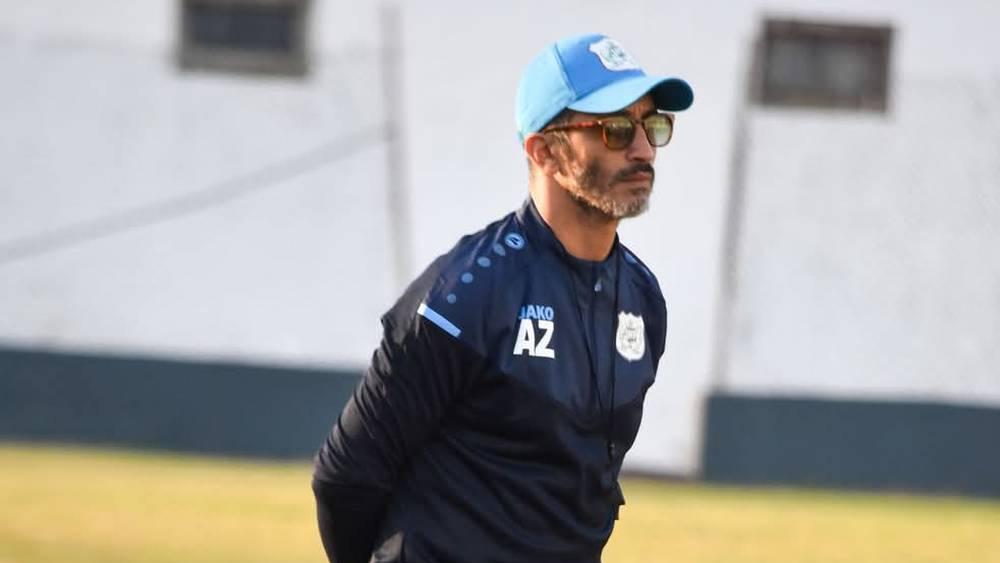 الدفاع الحسني الجديدي يحسم موقفه بشأن المدرب زكرياء عبوب