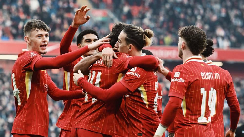 ليفربول يمطر شباك أكرينغتون ستانلي ويبلغ الدور الرابع لكأس الاتحاد الإنجليزي