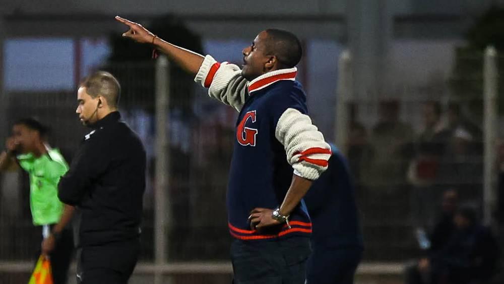 التشكيلة الرسمية للوداد أمام اتحاد تواركة.. أقزداو في حراسة المرمى وحركاس وبوطويل في الدفاع وبونا عمار ومايلولا يقودان خط الهجوم